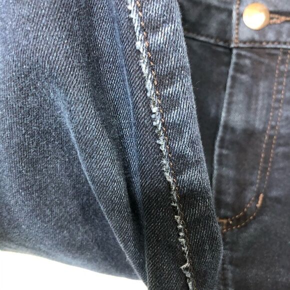 Joe’s Jeans Chelsea Micro Flare Jeans - Picture 9 of 13